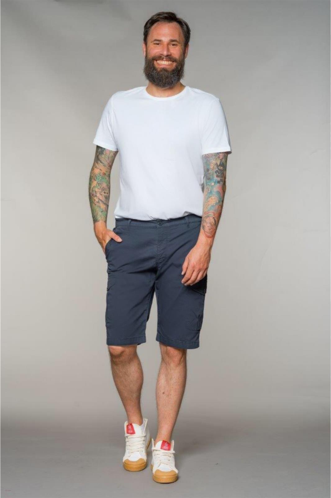 Cargo-Bermuda-Shorts Modell: La:rs