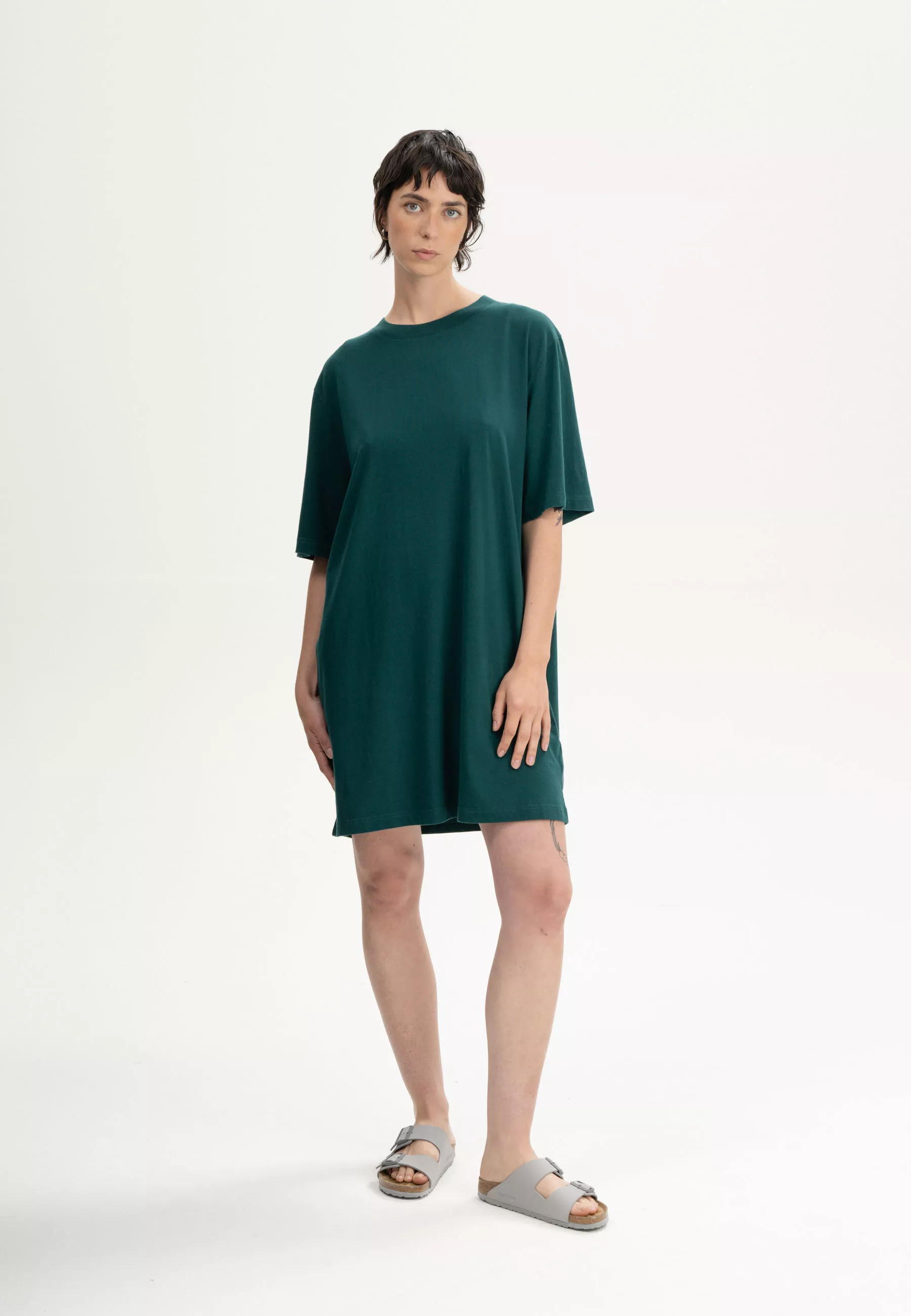 Oversized T-Shirtkleid Modell: Baasu