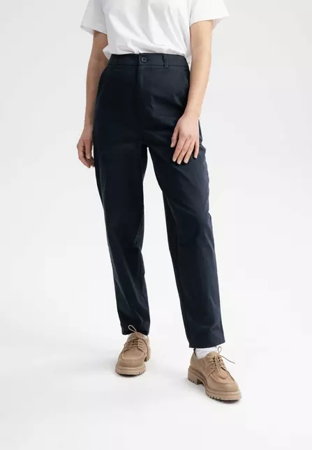Hose Relaxed Fit Modell: Janaki GOTS Hose Relaxed Fit Modell: Janaki GOTS