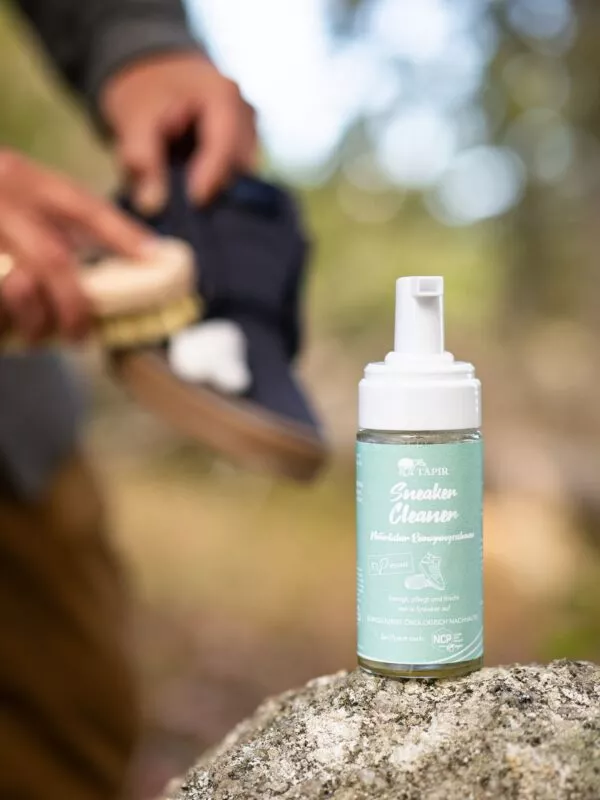 Sneaker Cleaner mit Bürste