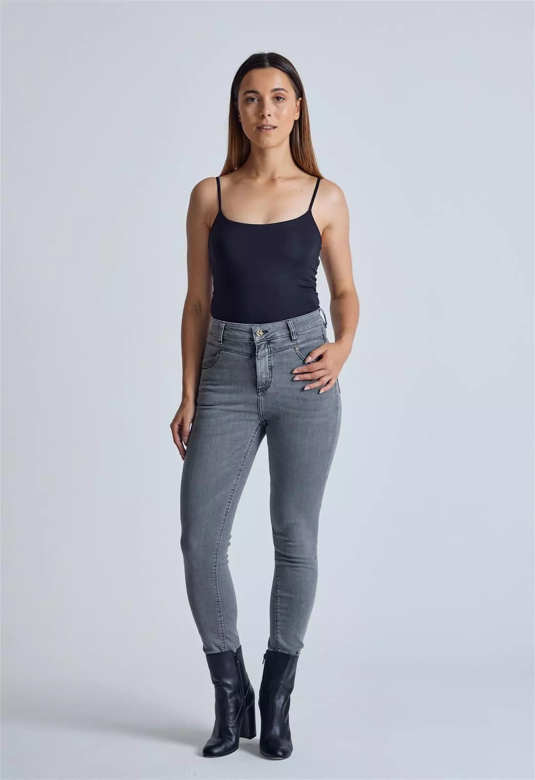 Flax and Loom Ecom photography9139.JPG High Waist Skinny Jeans Modell: Nina
