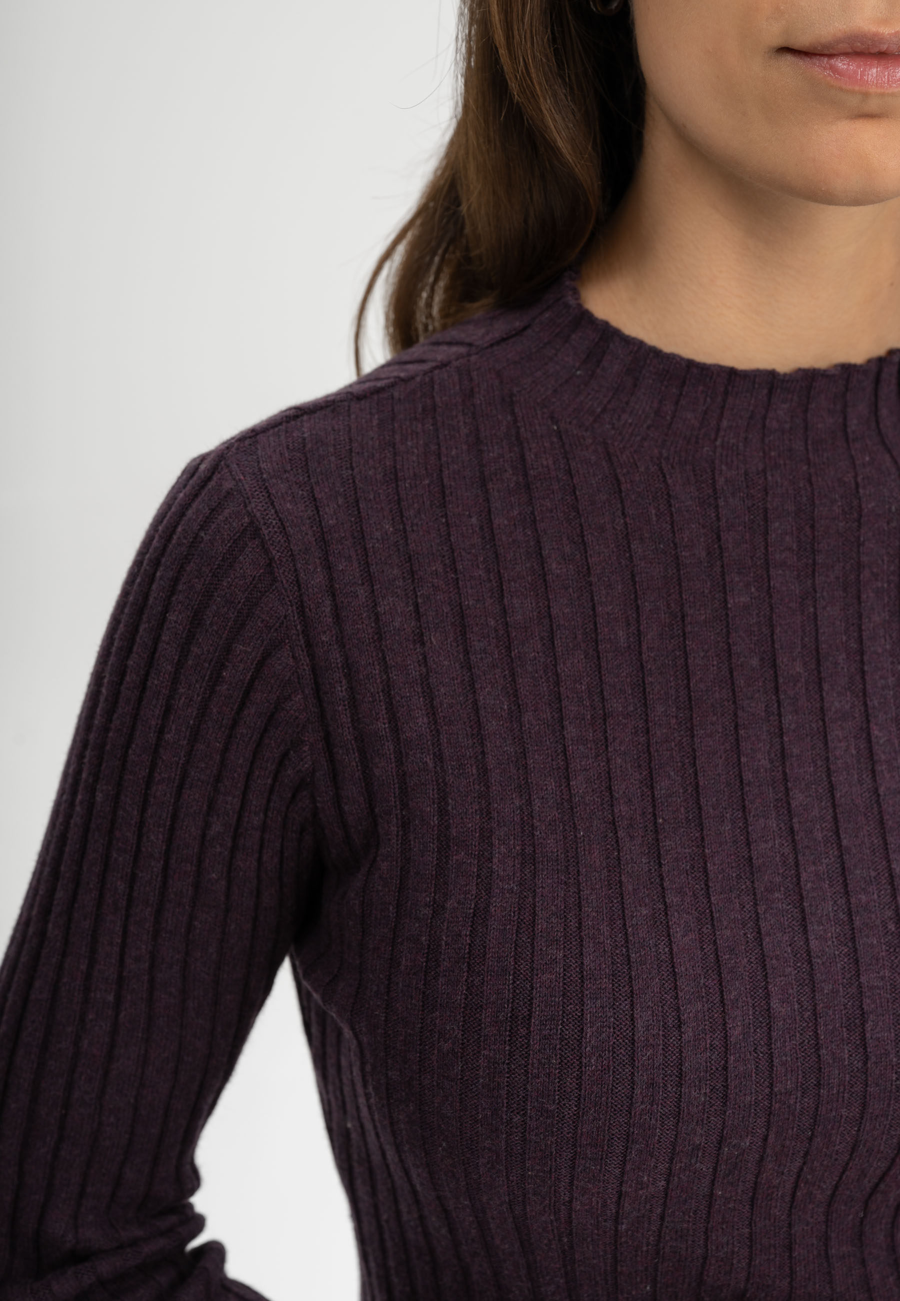 Geripptes Longsleeve Modell: Namari