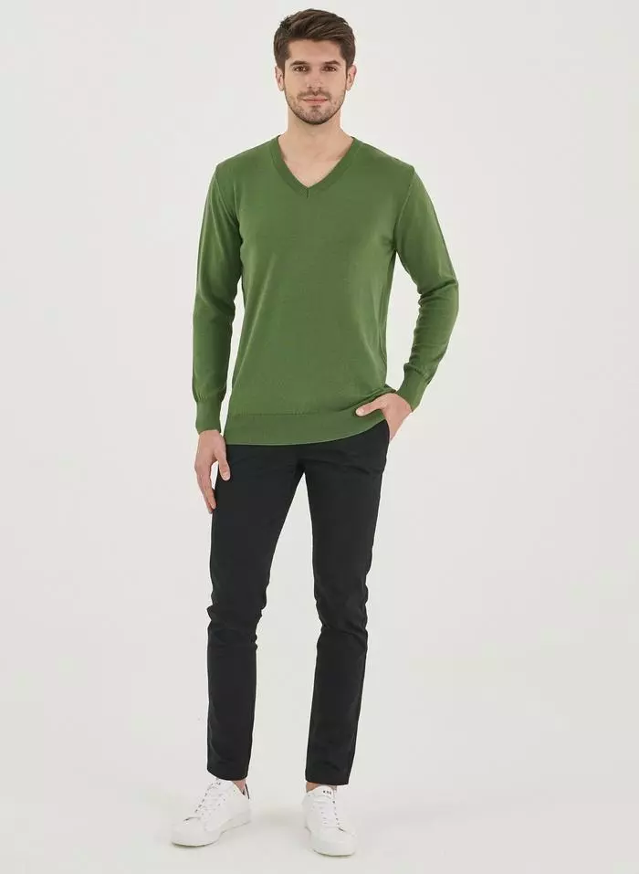 Pullover V-Ausschnitt Modell: Eric