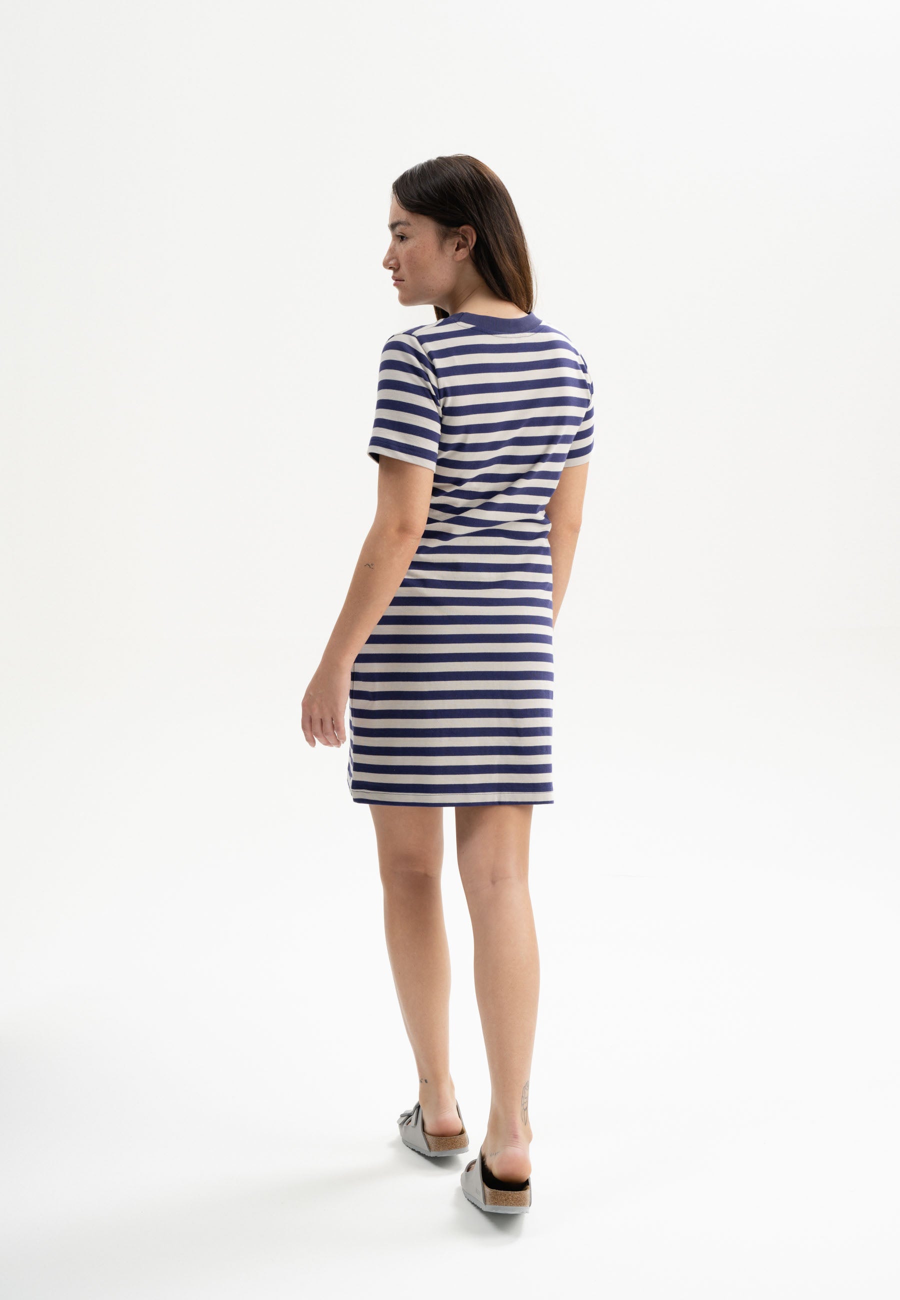 T-Shirt Kleid Modell: Shristhi GOTS T-Shirt Kleid Modell: Shristhi GOTS
