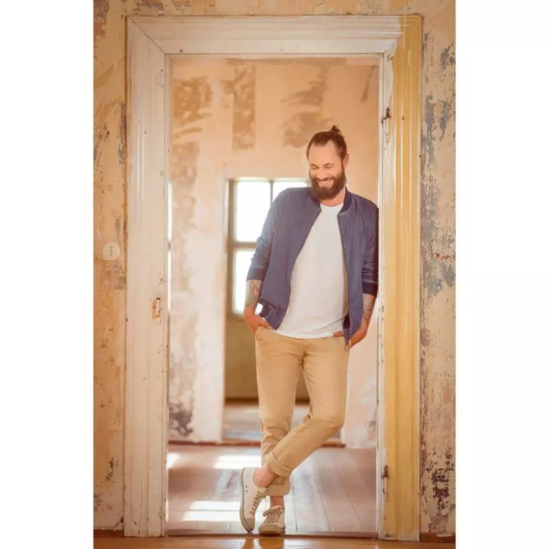 DesignohneTitel-2020-08-12T111904.038_dad013ae-683f-422c-845c-6b86128e5998_800x Chino Slim Fit Modell: Lasse