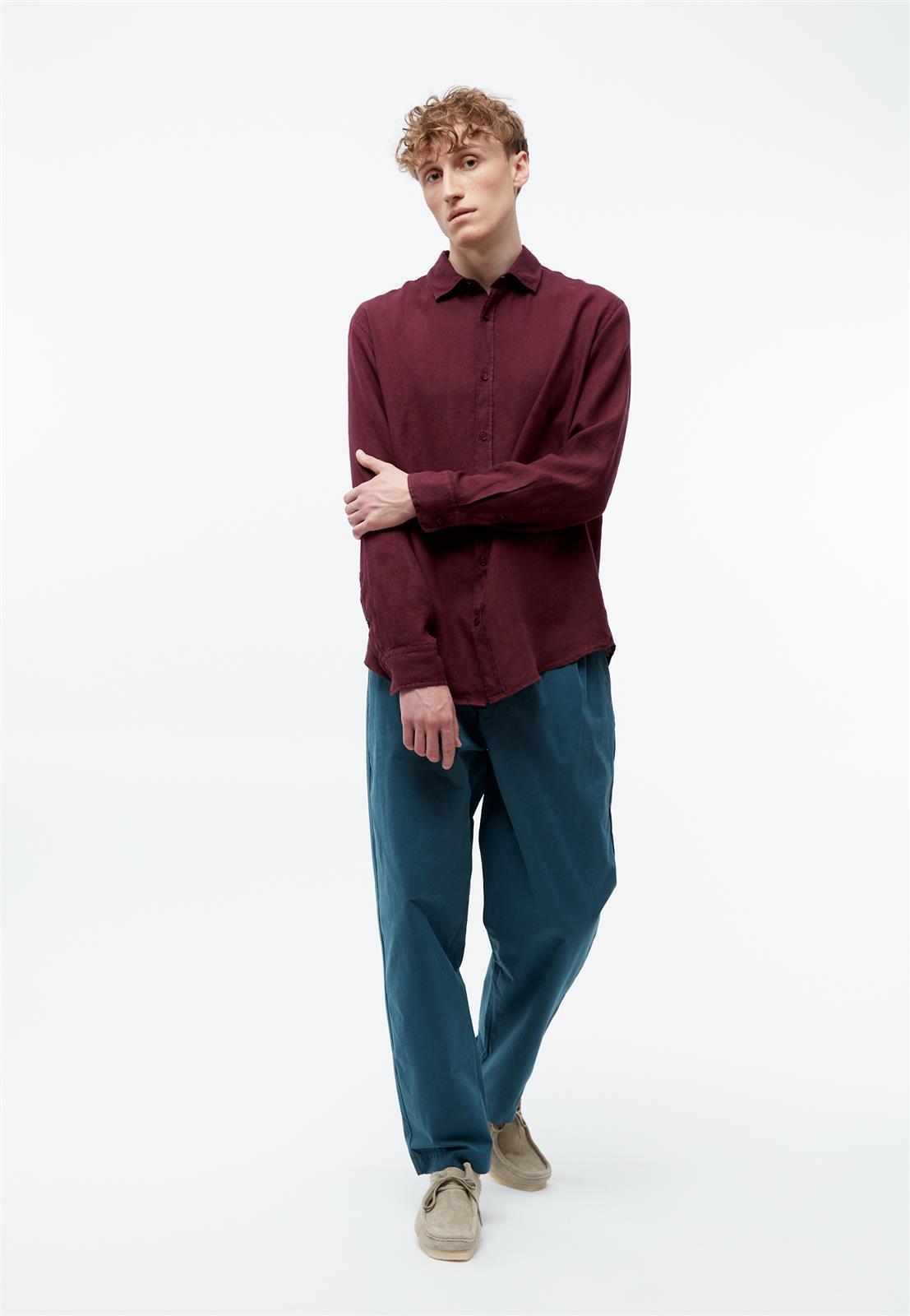 Leinen Hemd Modell: John