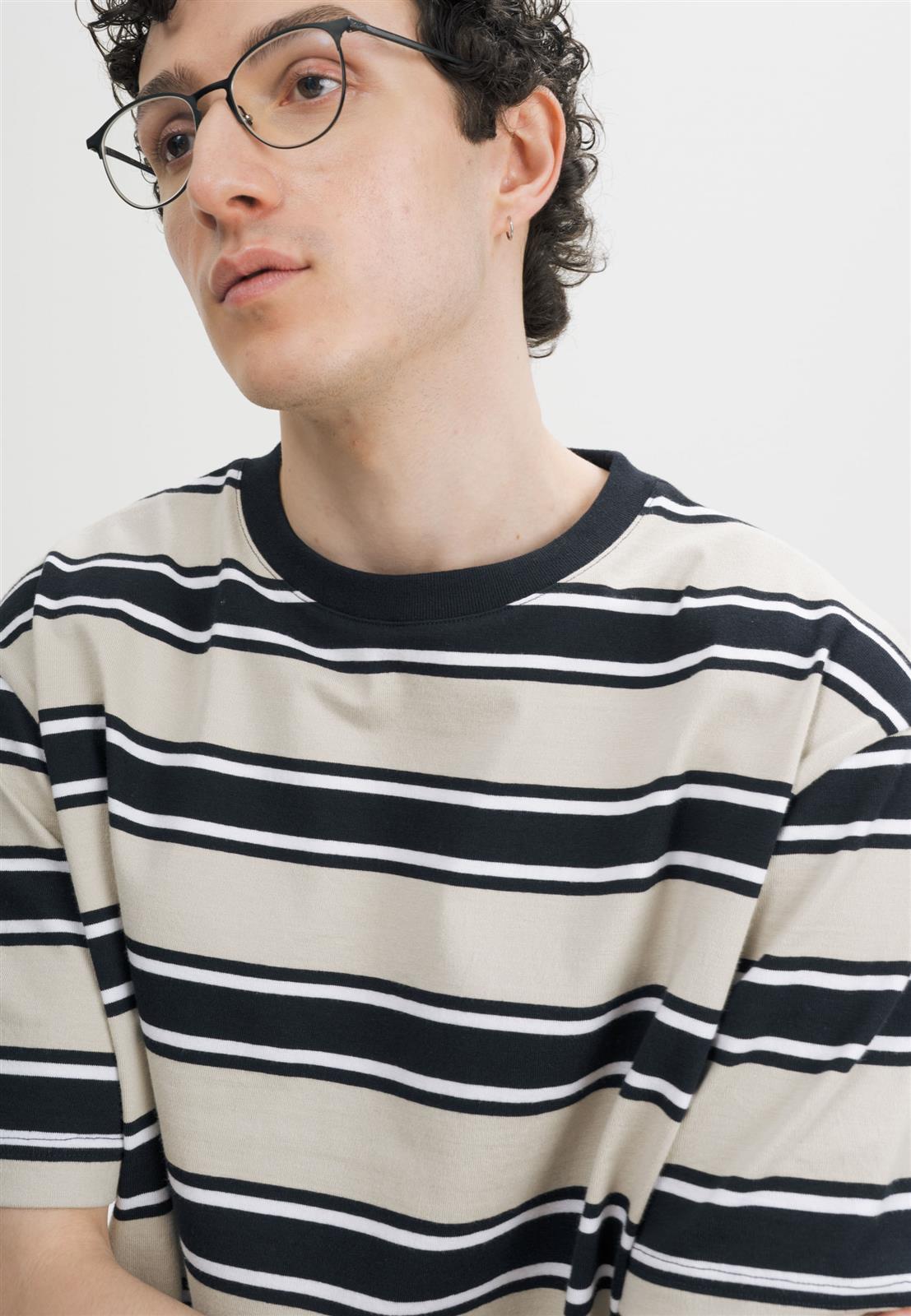 Gestreiftes Oversized T-Shirt Modell: Bhajan GOTS