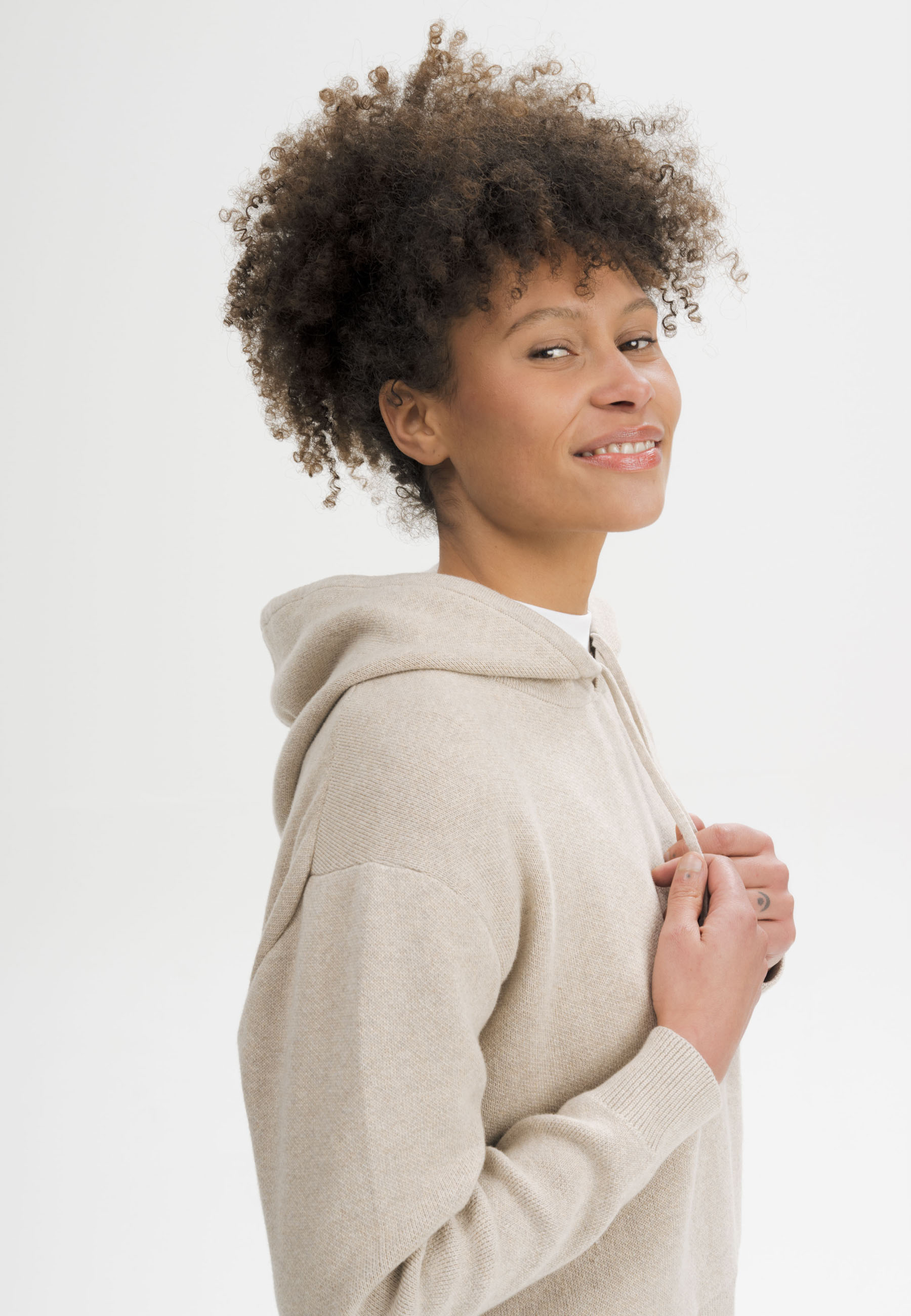 Kapuzen-Strickpullover Modell: Janisha