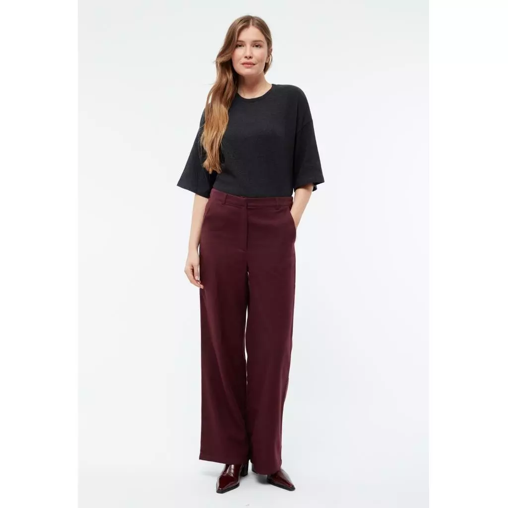 Wide Leg Hose Modell: Beatrice Wide Leg Hose Modell: Beatrice