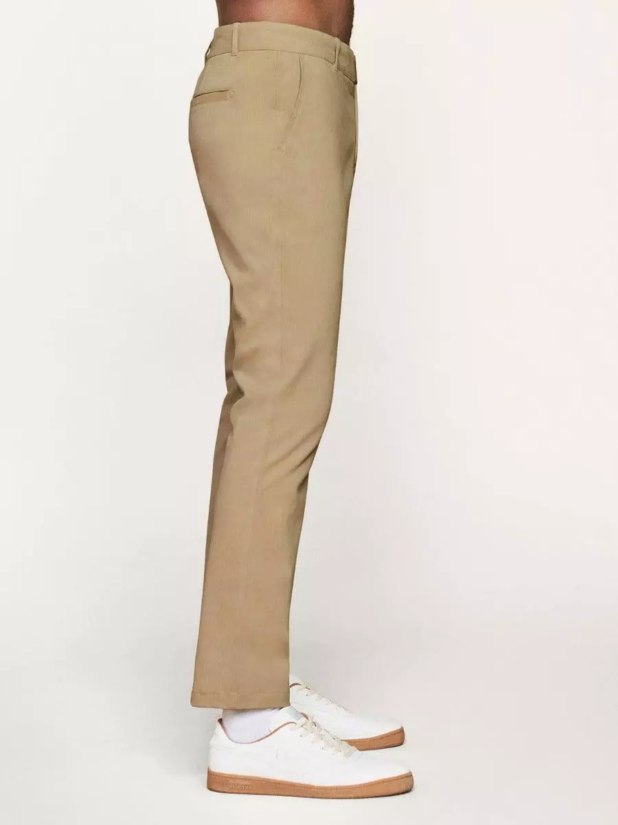 Chino Hose Modell: Micah