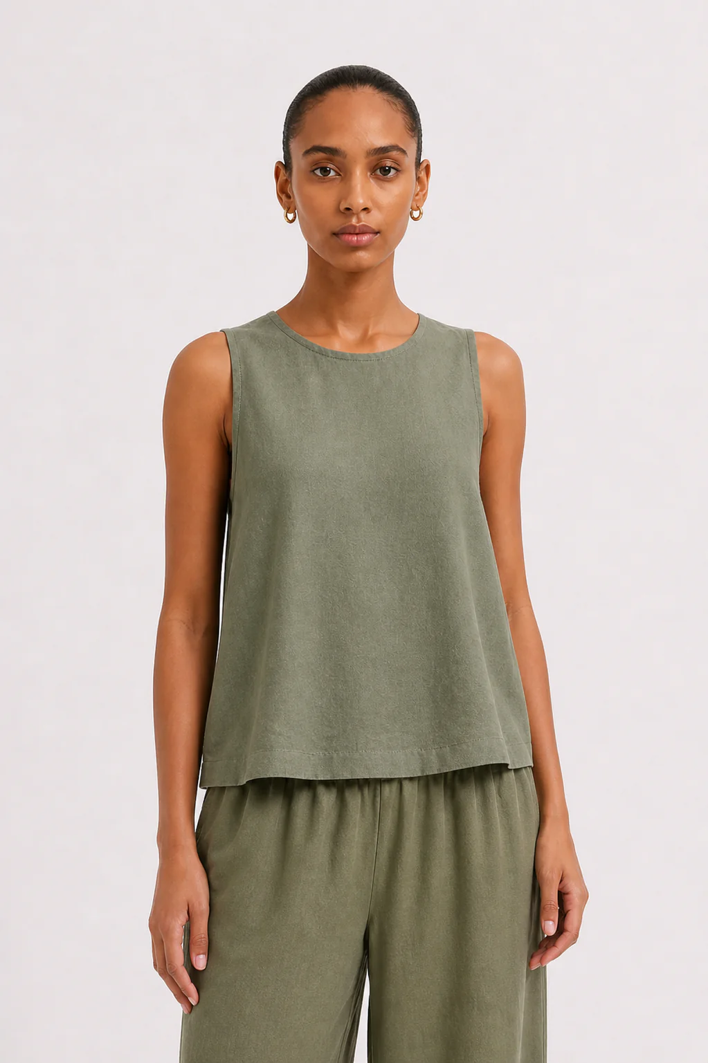 Boxy Tencel-Leinen-Tank Top Modell: Nory