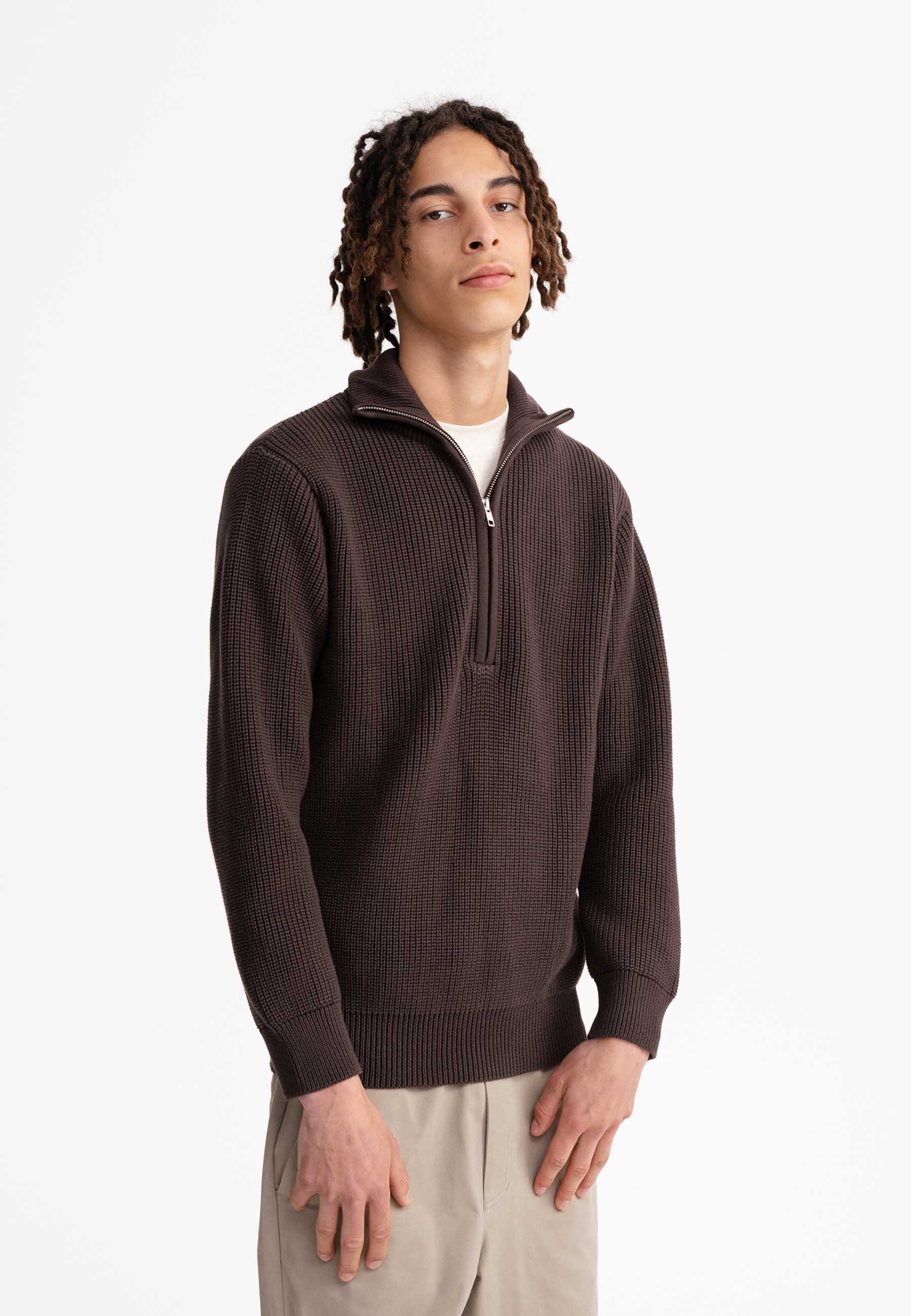 Rollkragen-Pullover Modell: Udai GOTS