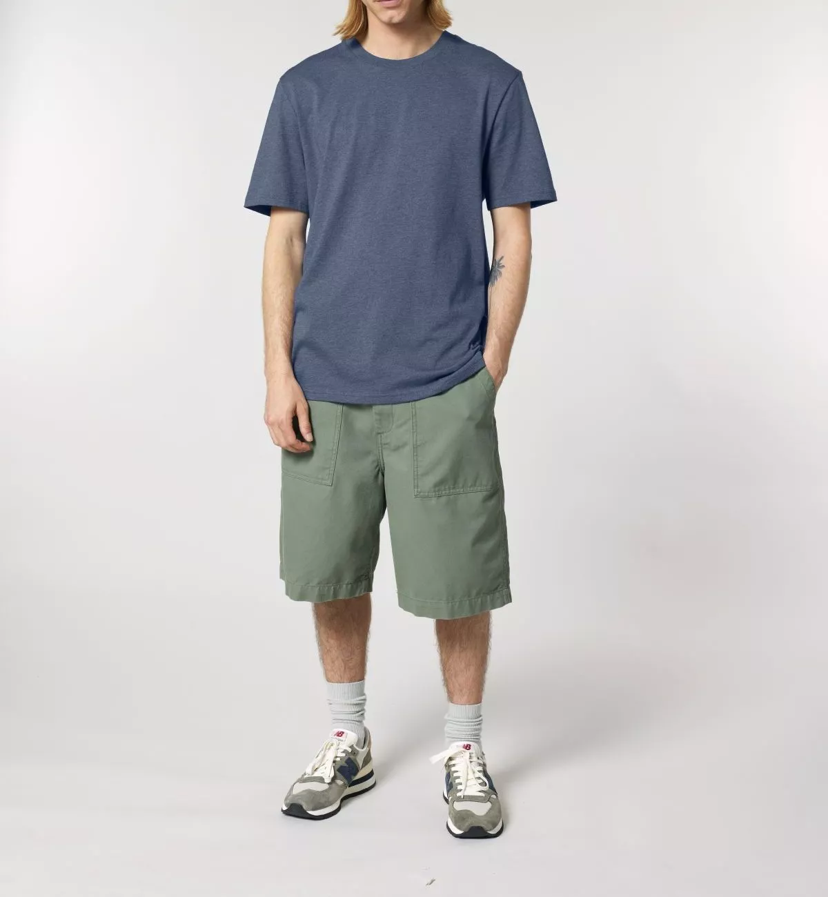 Basic T-Shirt Modell: Creative