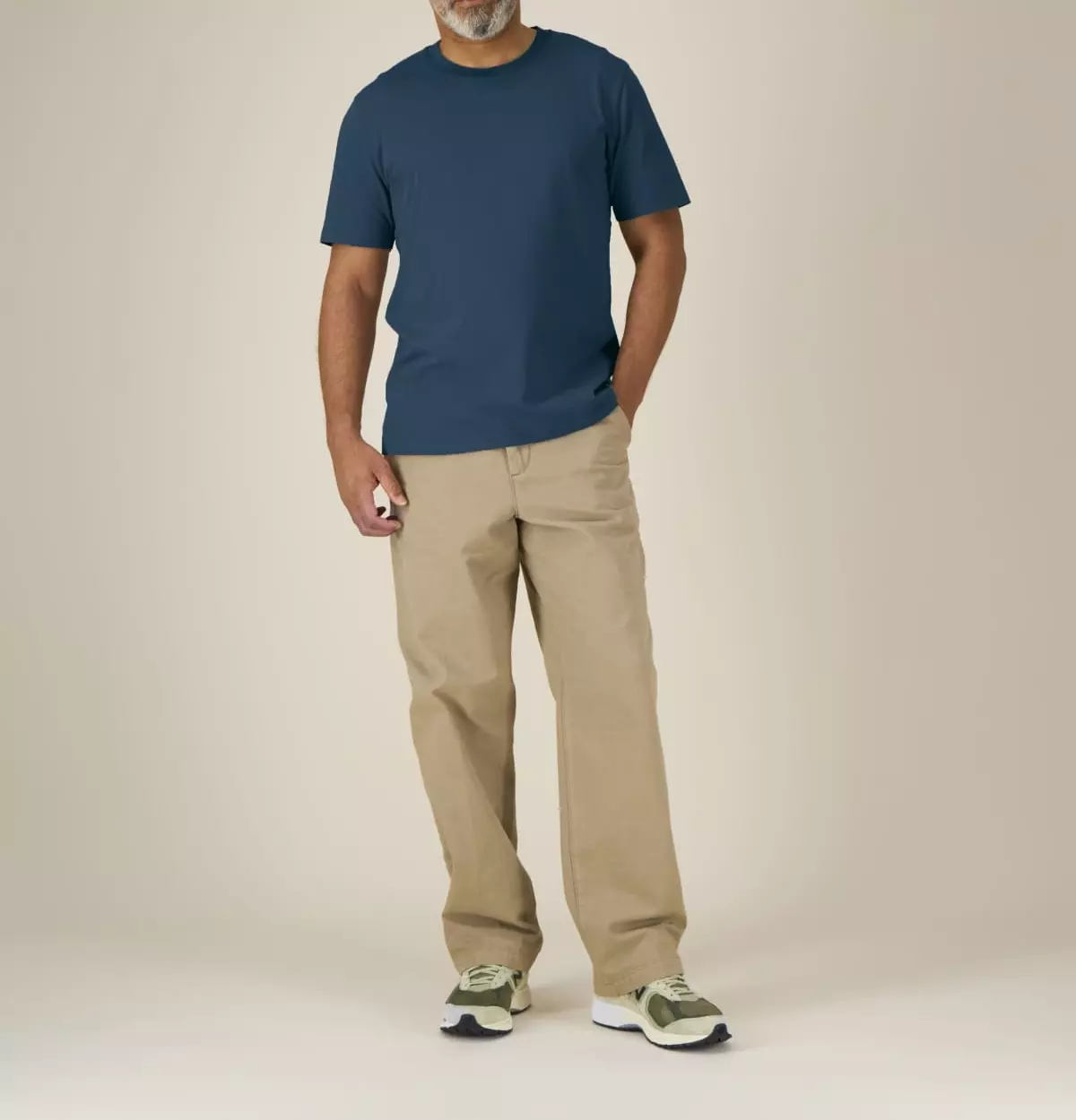 Basic T-Shirt Modell: Creative