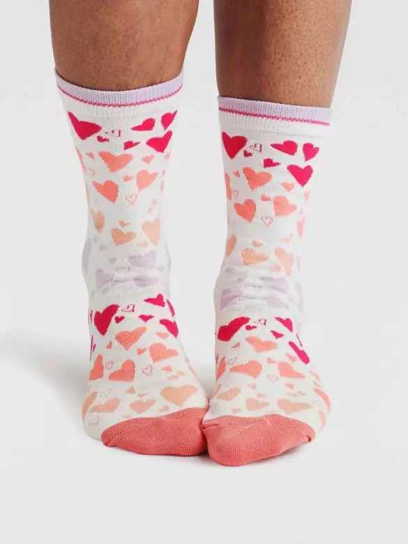 Socken Modell: Eva Heart Scatter Socken Modell: Eva Heart Scatter