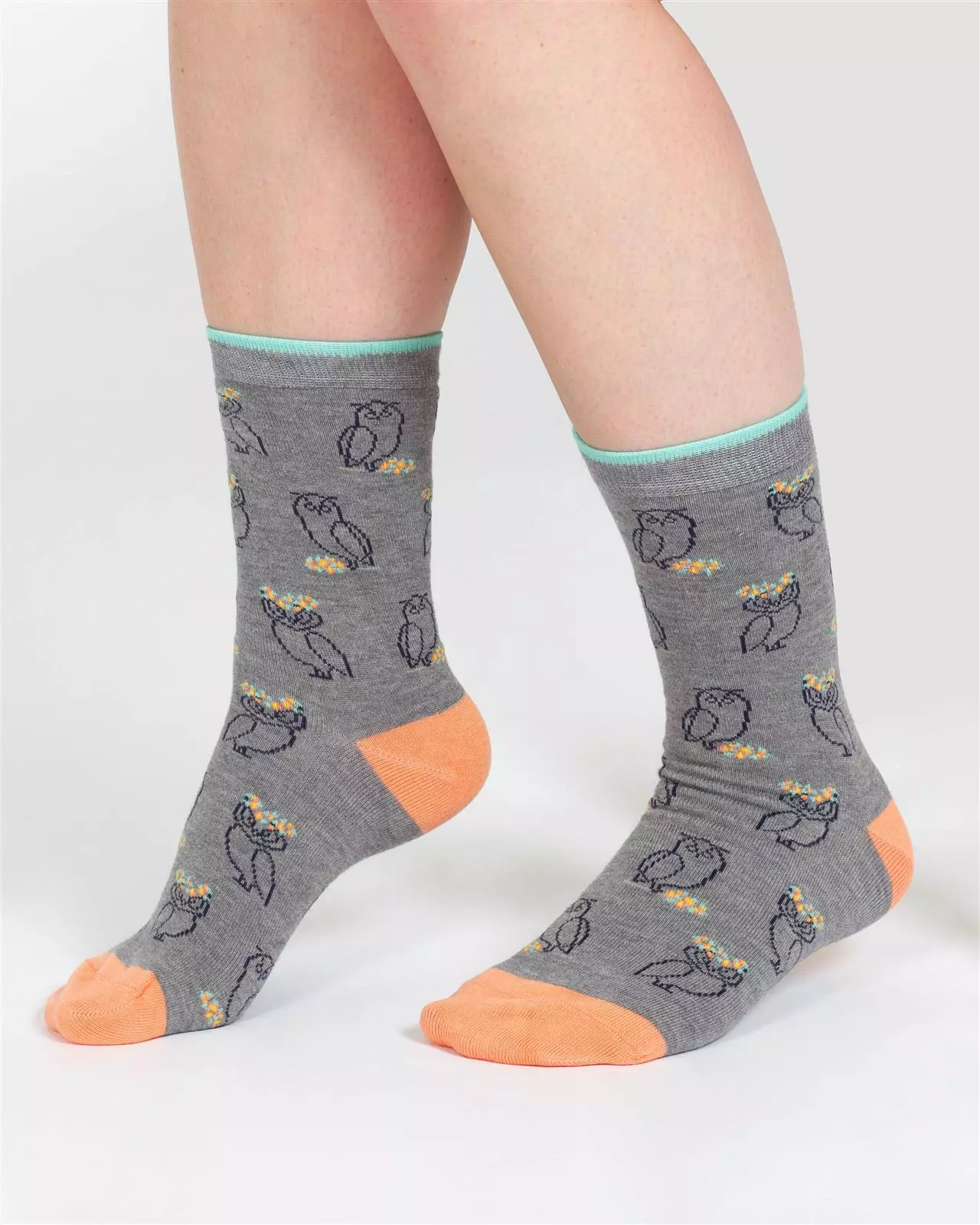 320732_ta335_greyowl_w_7 Socken Modell: Outline Animal