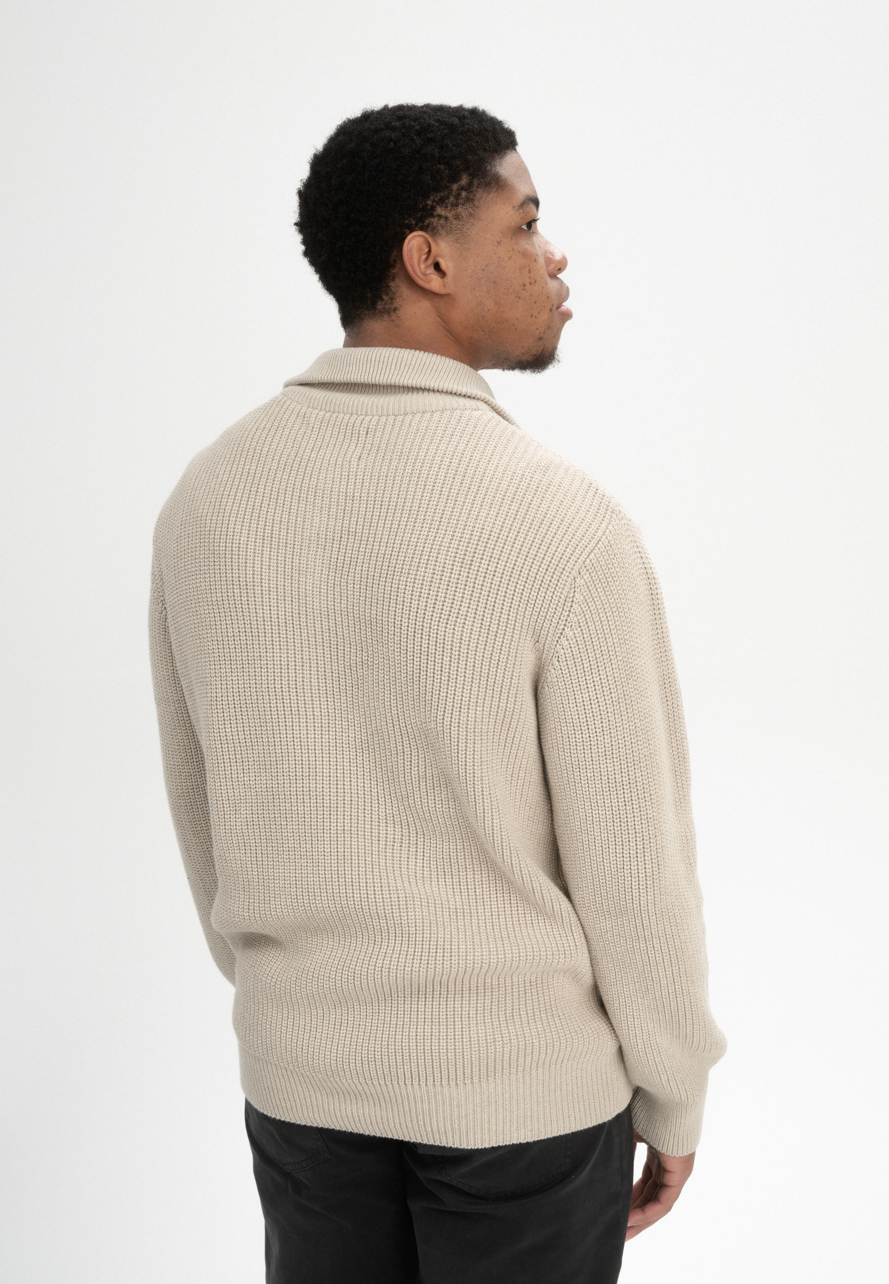 Rollkragen-Pullover Modell: Udai GOTS