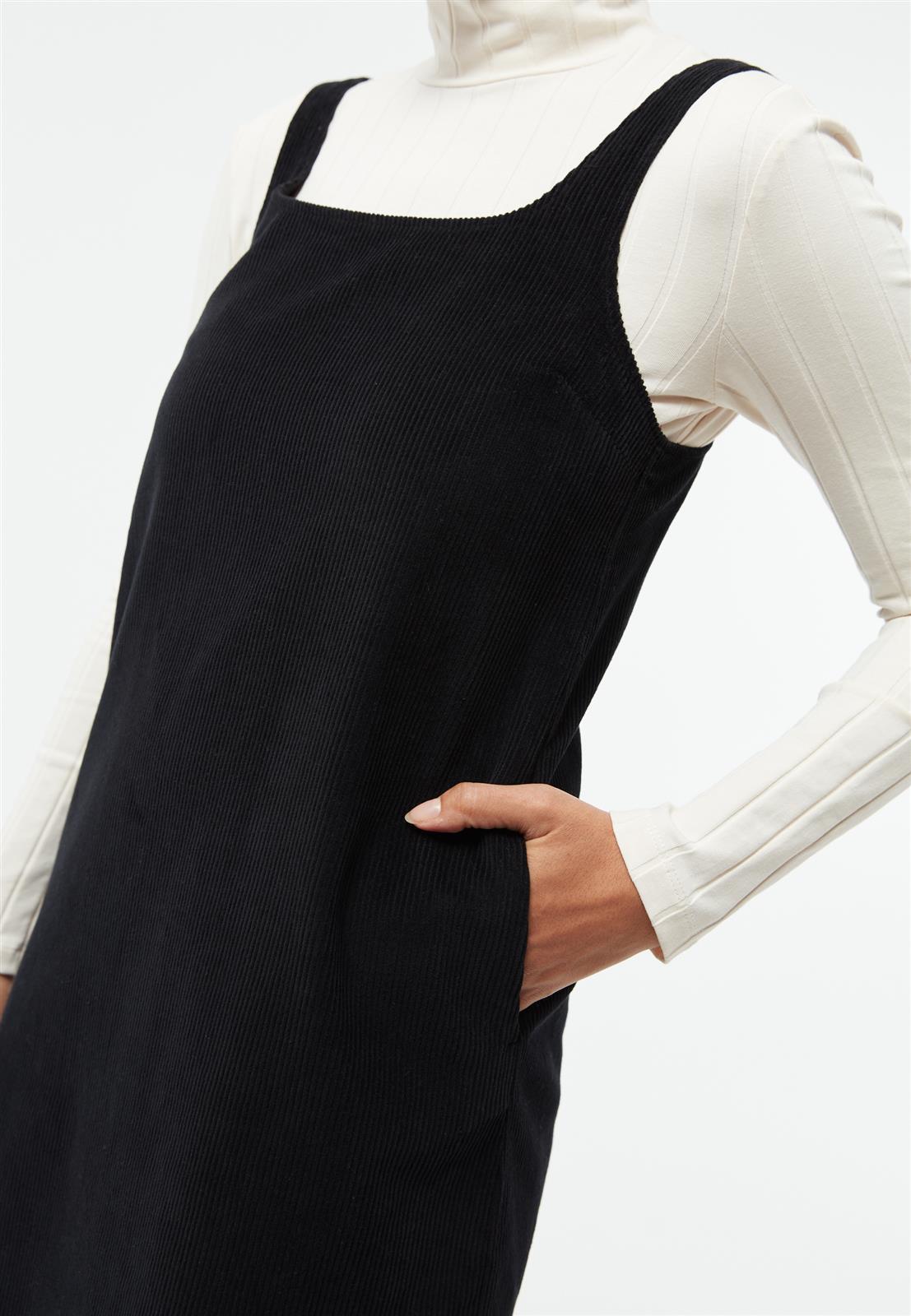 Cordkleid Modell: Wendy GOTS