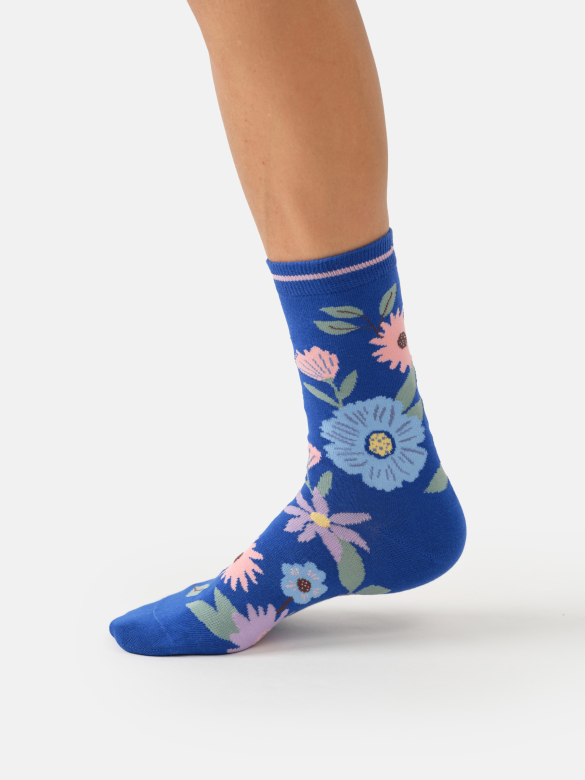 Socken Modell: Winter Floral