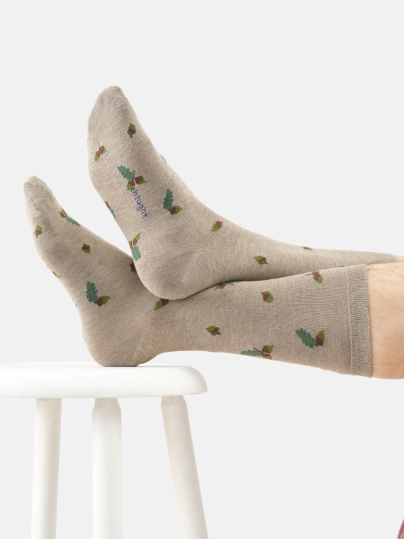 Socken Modell: Scattered Acorns