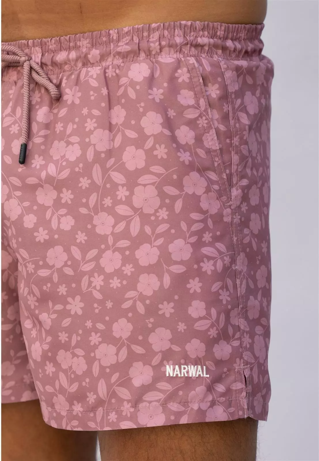 2_dbd847cf-f089-4ea1-bd05-e9017306928b.png Nachhaltige Badehose mit Print