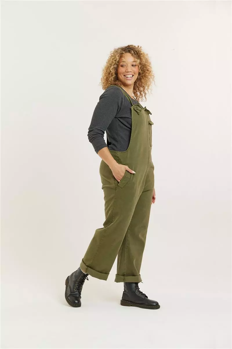 Tencel Relaxed Fit Latzhose Modell: Lou-Barker