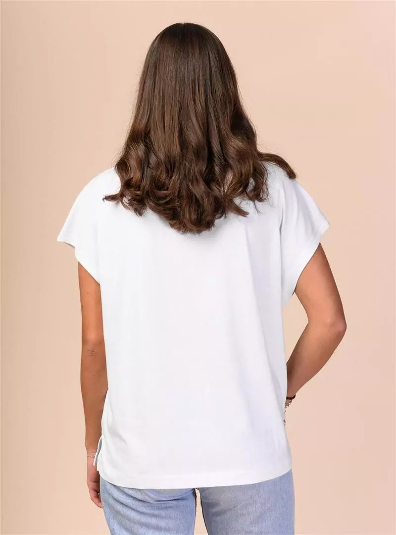 Madhu_white_2 T-Shirt Modell: Madhu GOTS