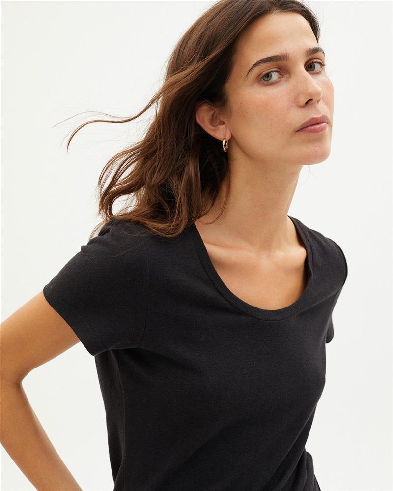 T-Shirt Modell: Hemp Regina