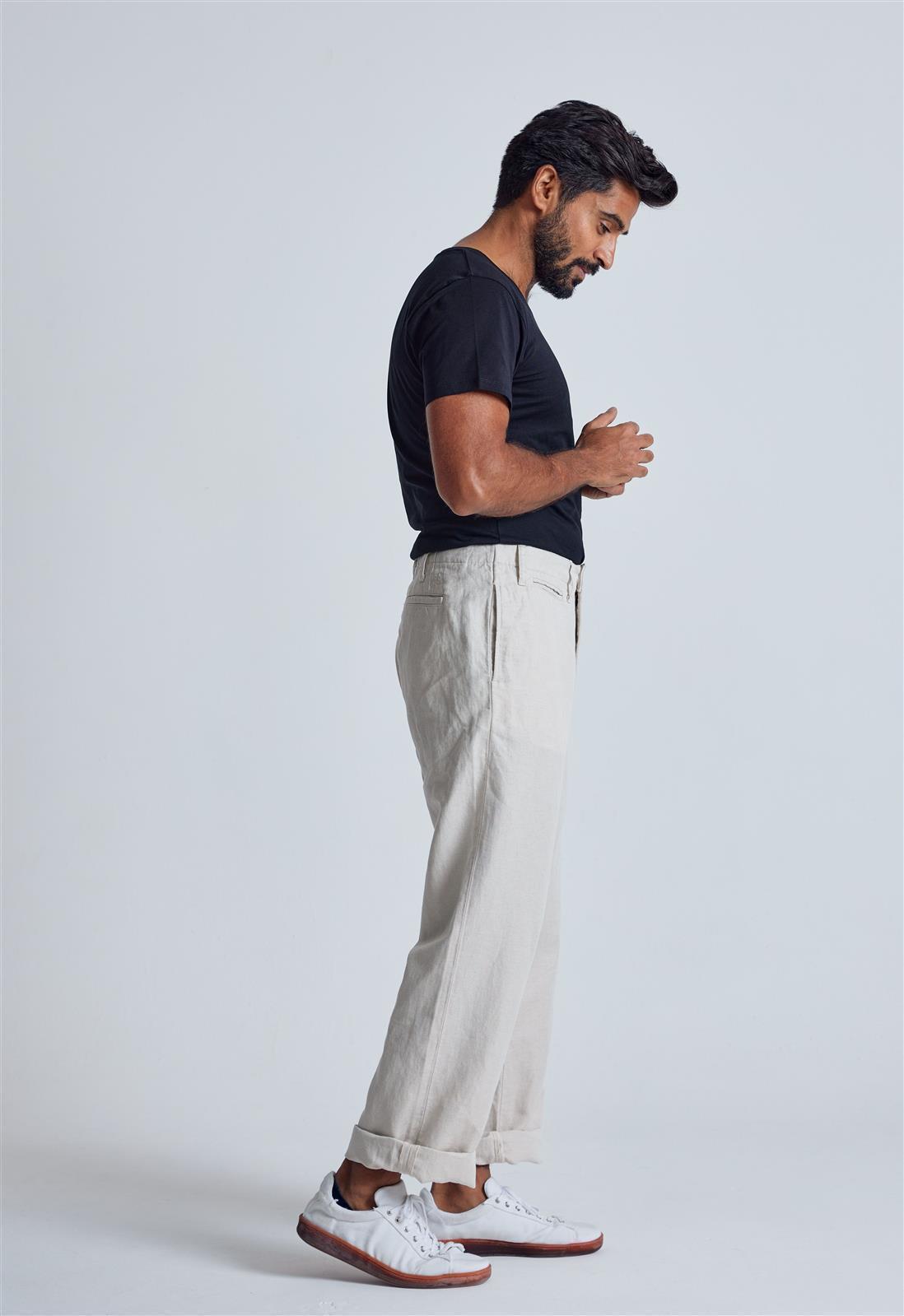Leinen Chino Relaxed Fit Modell: Bird