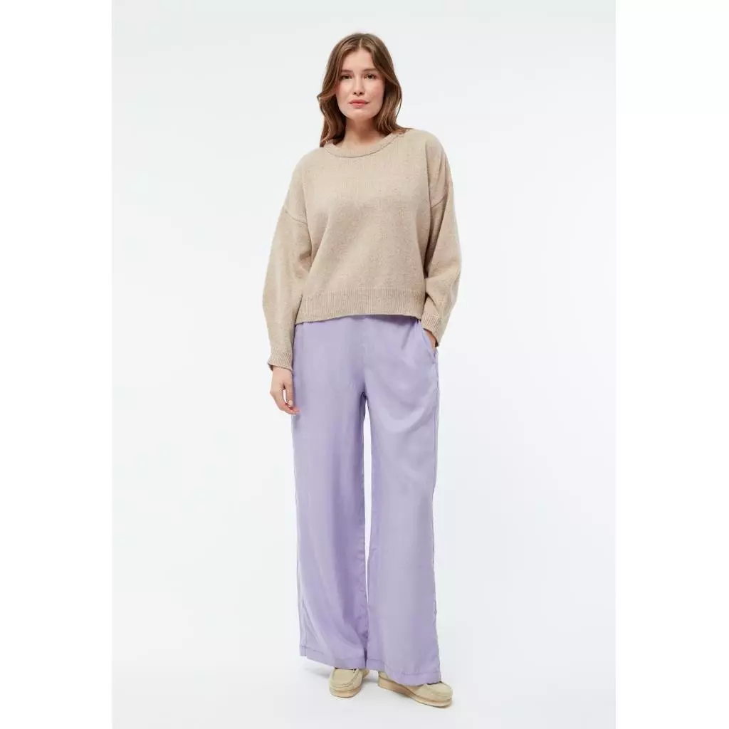 1024x1024-01cd6d35ee4d5a7d516259d0f84dbbfd.jpg Woll-Pullover Modell: Jella