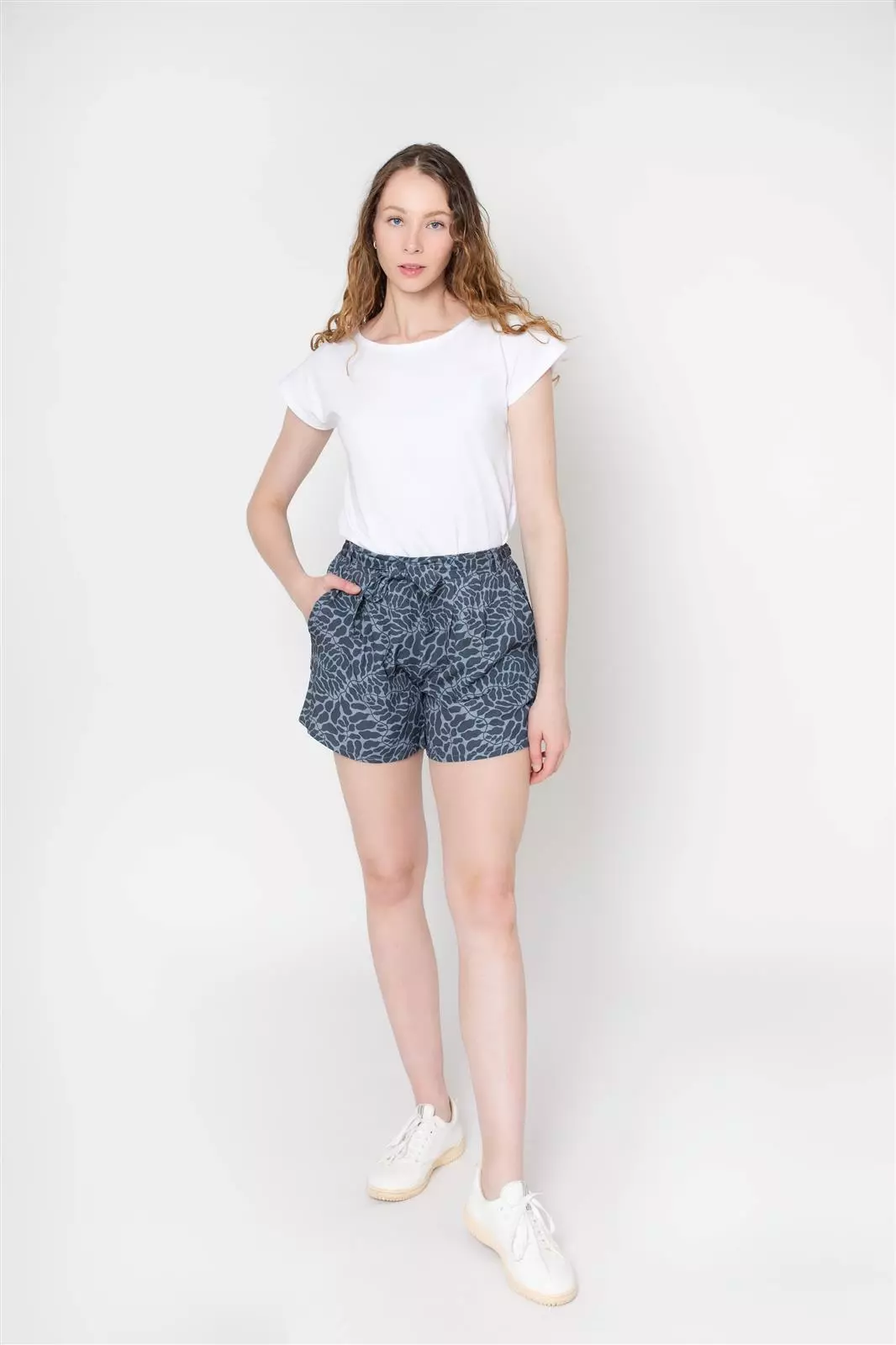 Ecovero Shorts Modell: Lilly