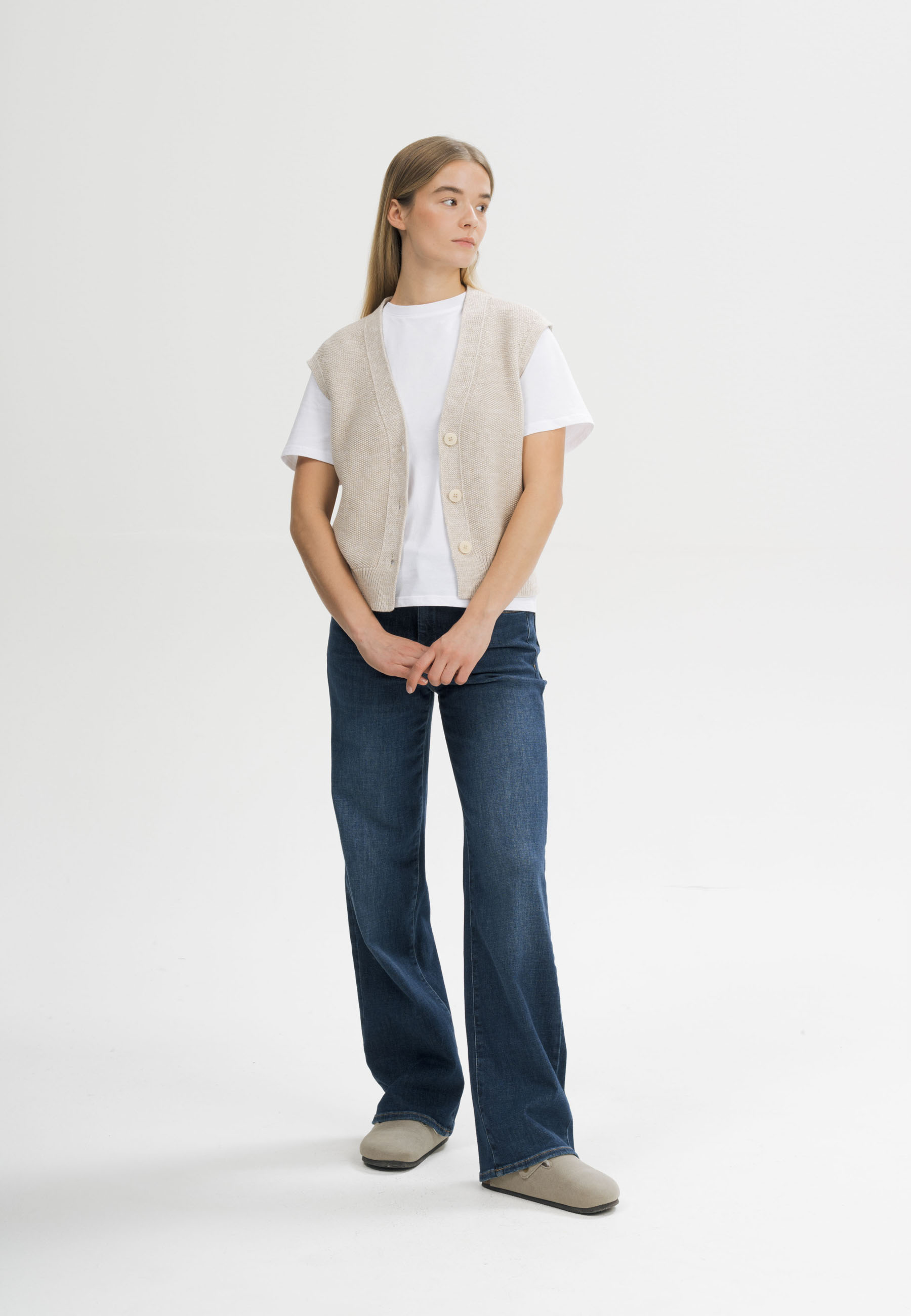 Rippstrick Weste Modell: Bhoja