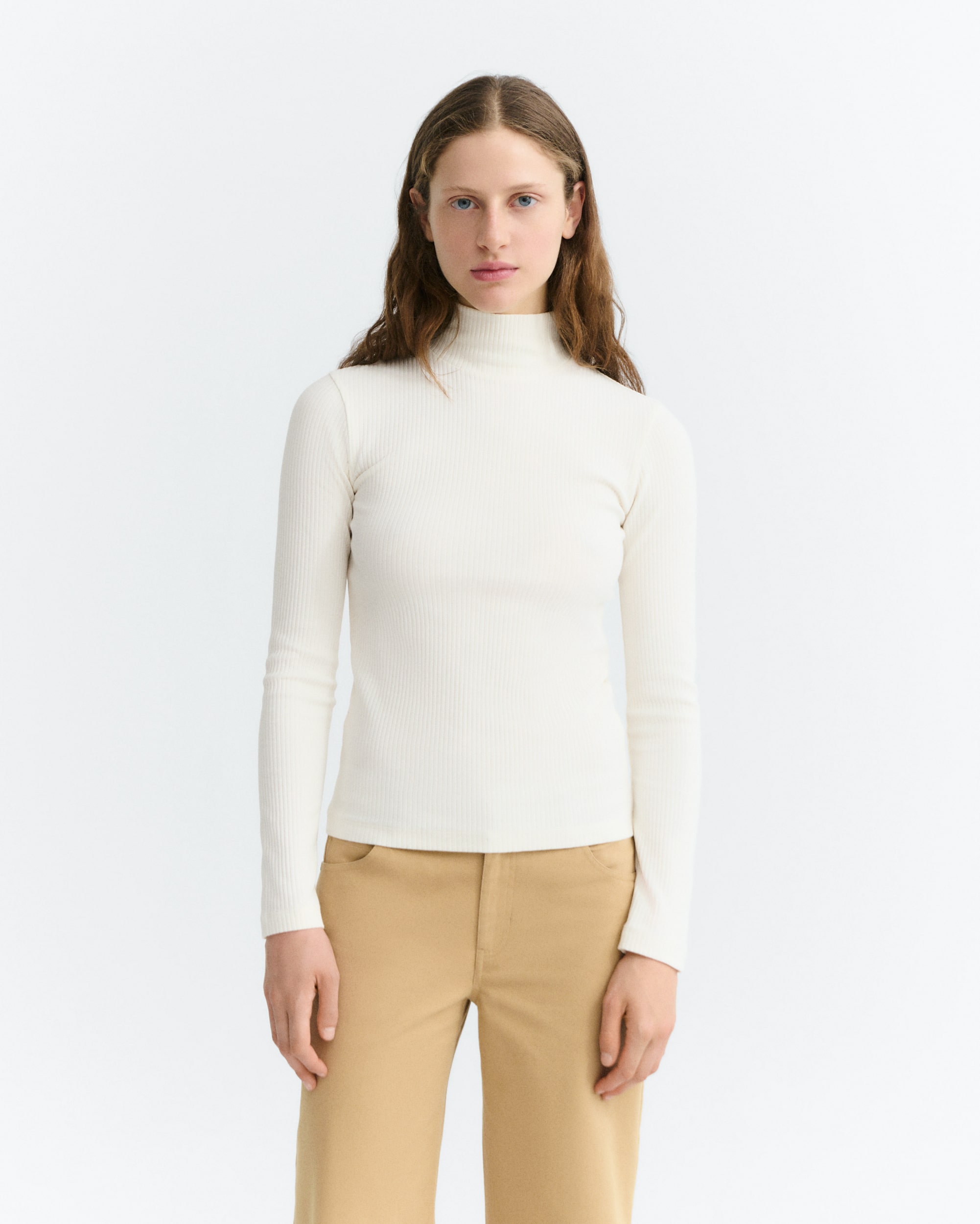 Rip Longsleeve Modell: Aine GOTS