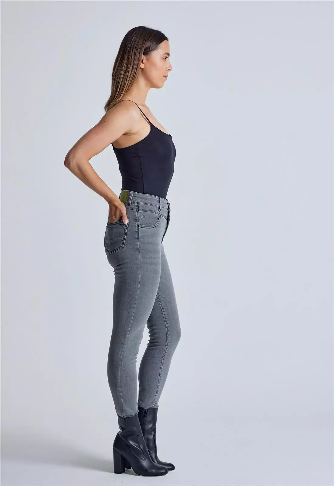 Flax and Loom Ecom photography9140.JPG High Waist Skinny Jeans Modell: Nina