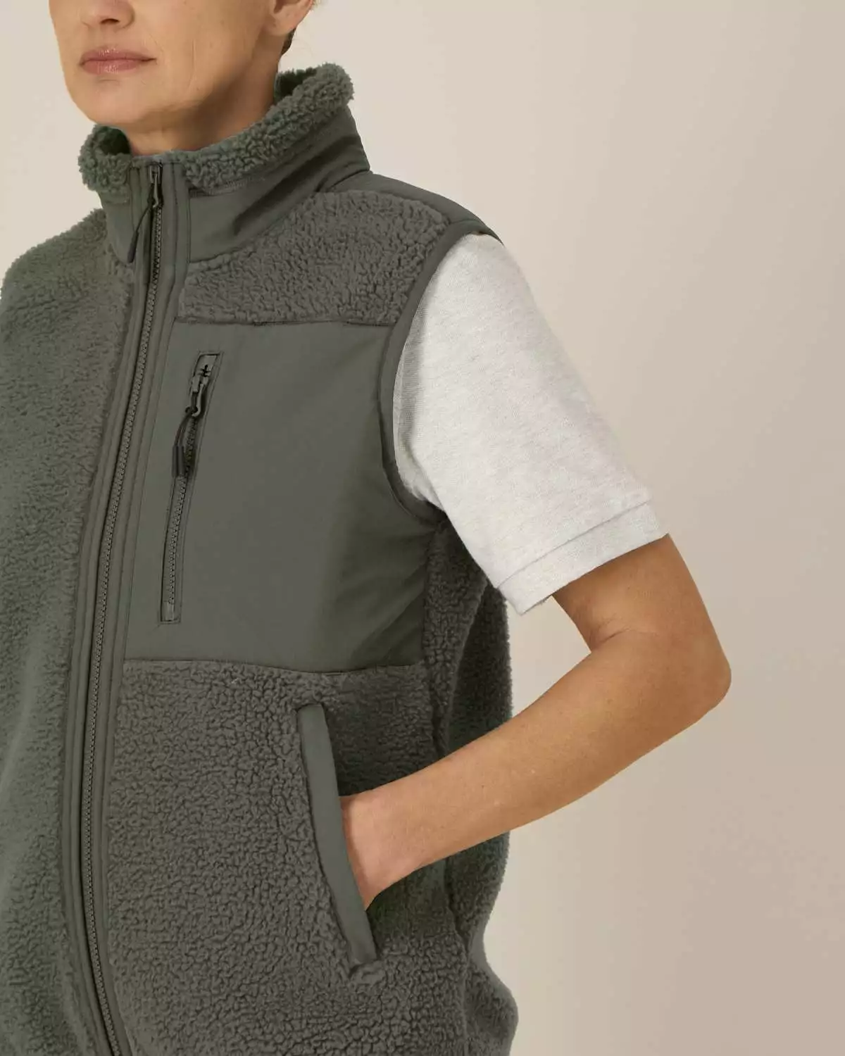 SFD3_STJU249_C223 Fleece-Weste Modell: Lin