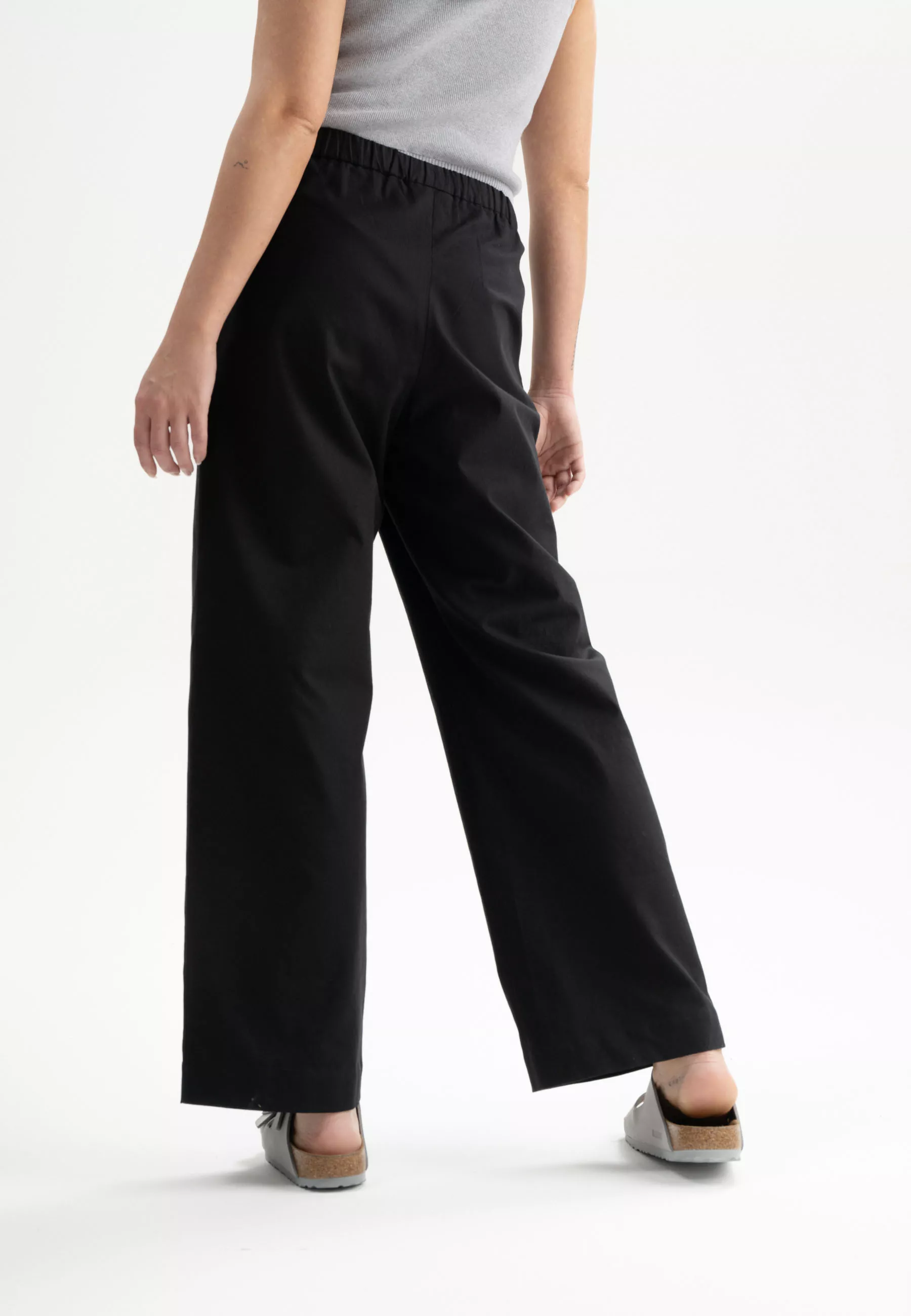 Krepp Stoffhose Modell: Turvi