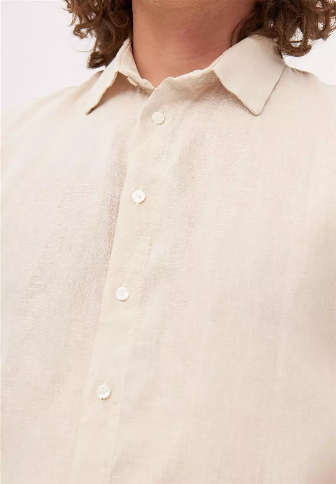 Kurzarmhemd_GBDYLAN_aus_Leinen-Buttoned_Shirt-GB1792-Beige_Linen_-3_1600x.jpg Leinen Kurzarmhemd Modell: Dylan