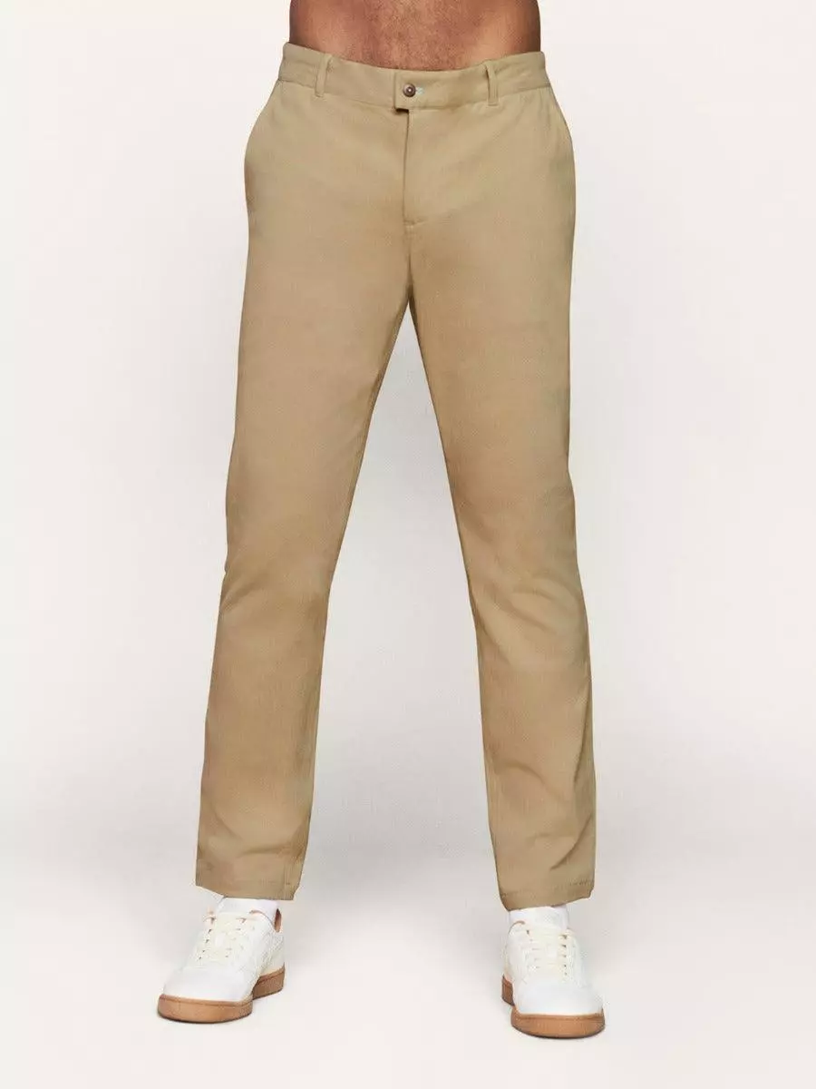 Chino Hose Modell: Micah