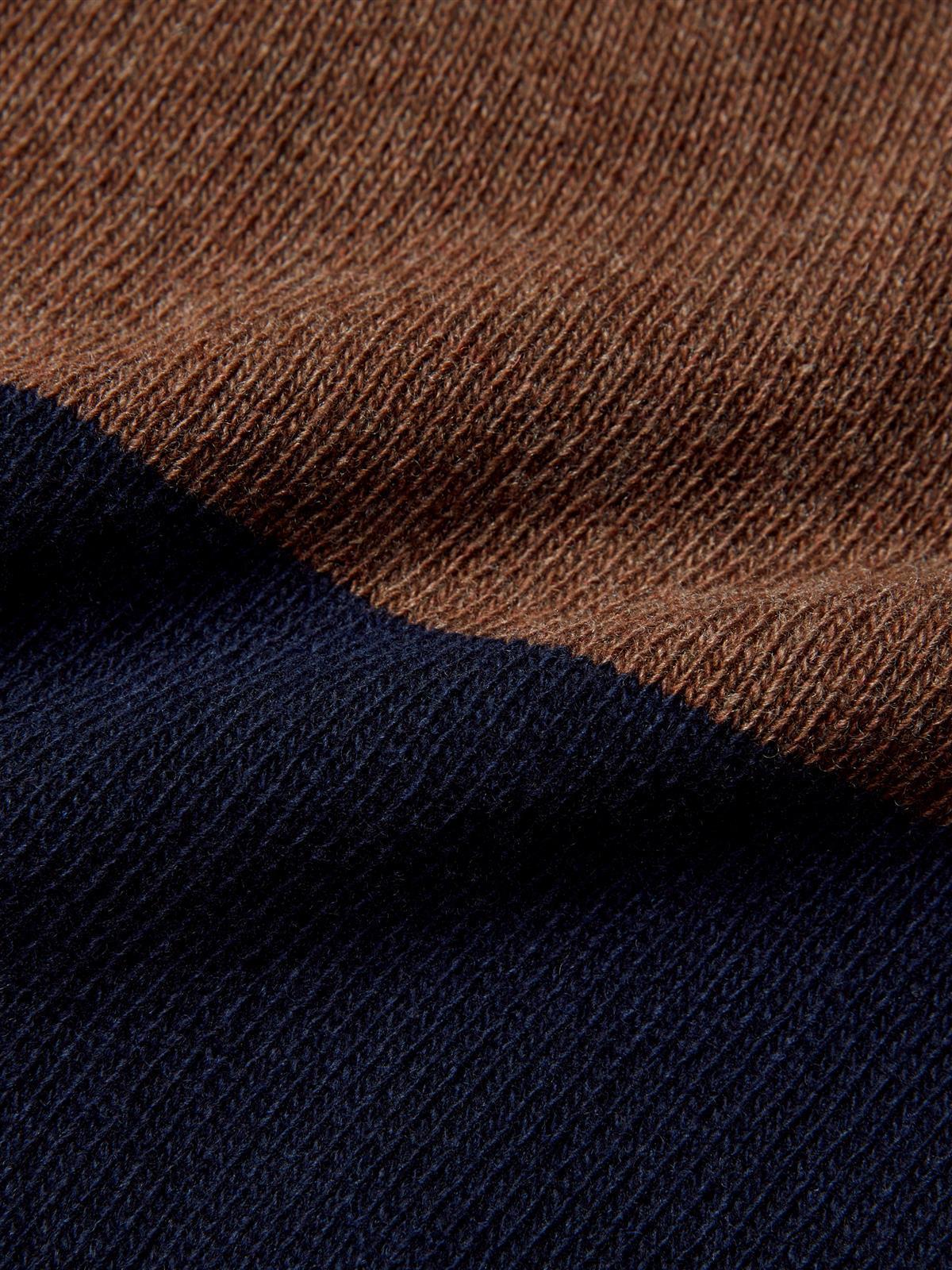 Wollpullover mit Blockstreifen Modell: Ivan