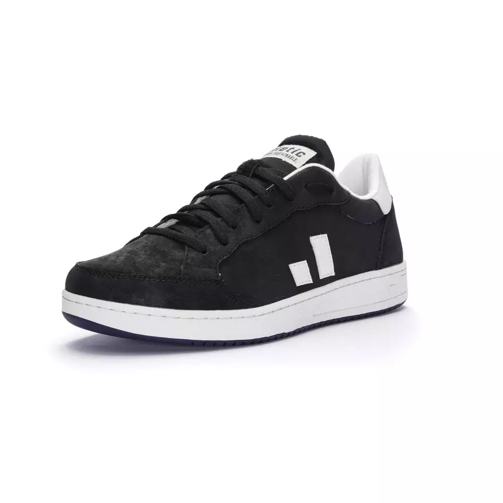 Jet Black / Chalk White