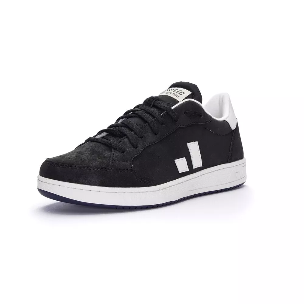 Jet Black / Chalk White