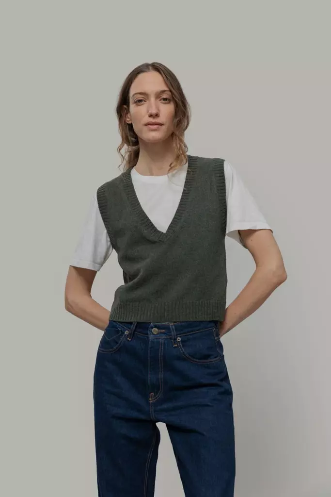 Rifo-Pullunder-Melania-Green-Foresta-Das-bunte-Cham-leon.jpg Wollpullunder Modell: Melania