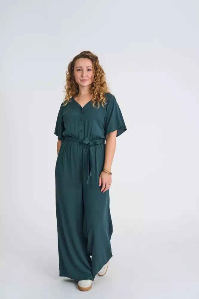 Ecovero Jumpsuit Modell: Thea
