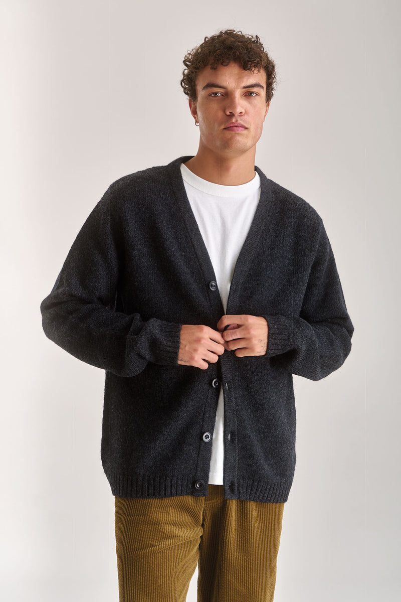 Woll-Cardigan Modell: Basta