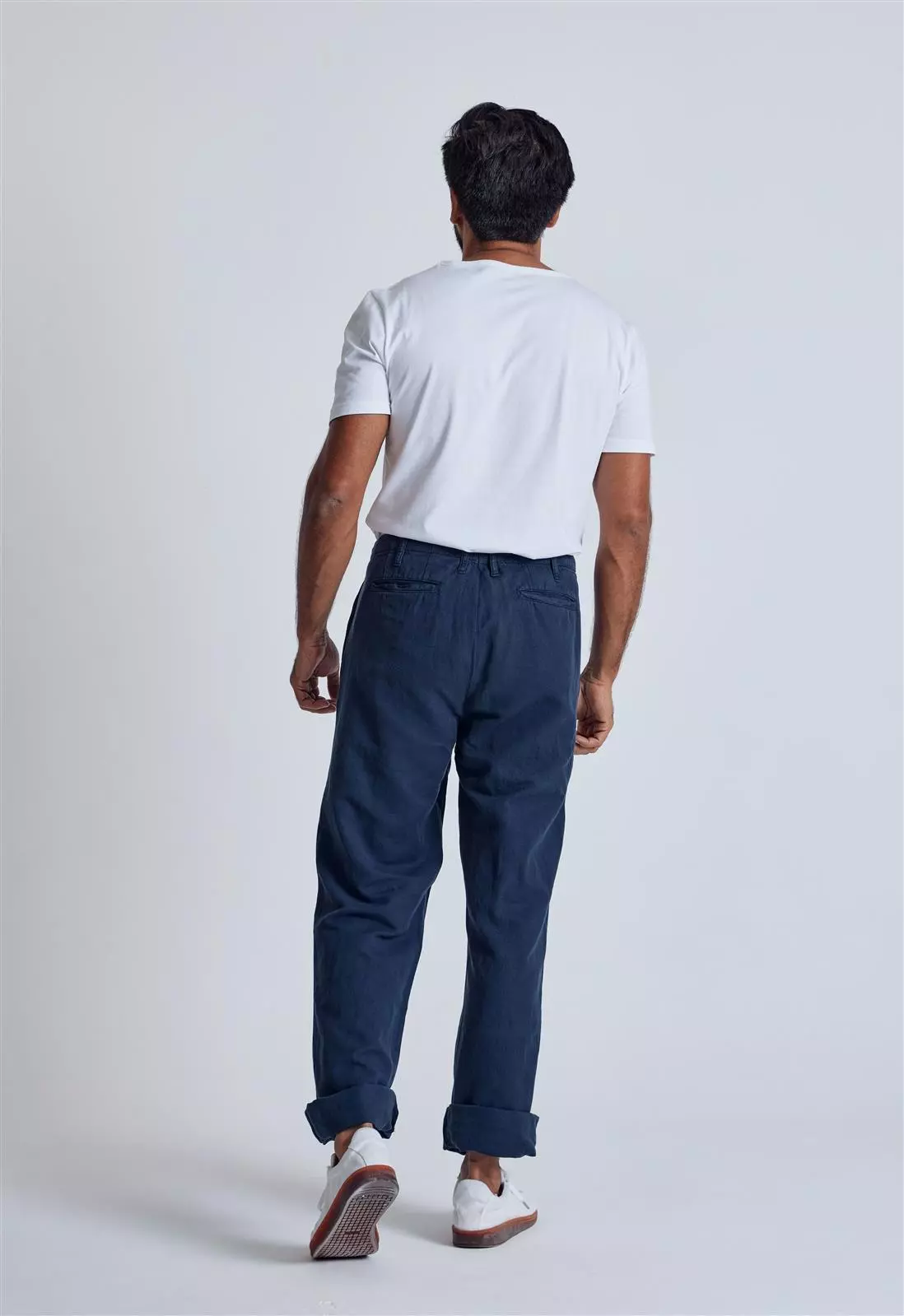 Leinen Chino Relaxed Fit Modell: Bird