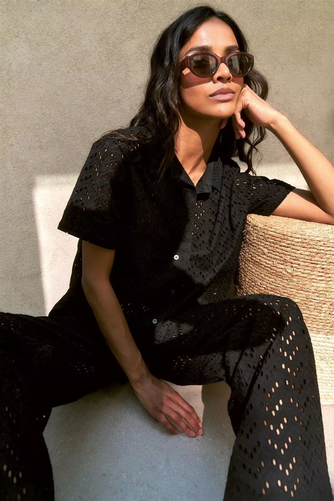 Lochmuster Bluse Modell: Luna