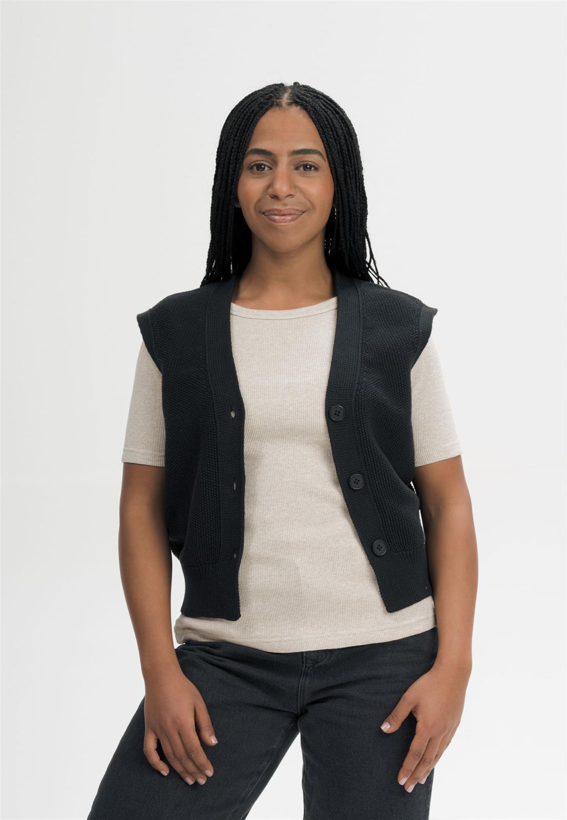Rippstrick Weste Modell: Bhoja