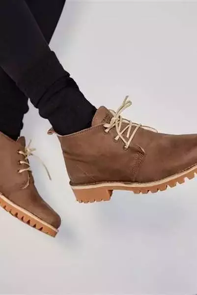 Halbschuhe & Boots