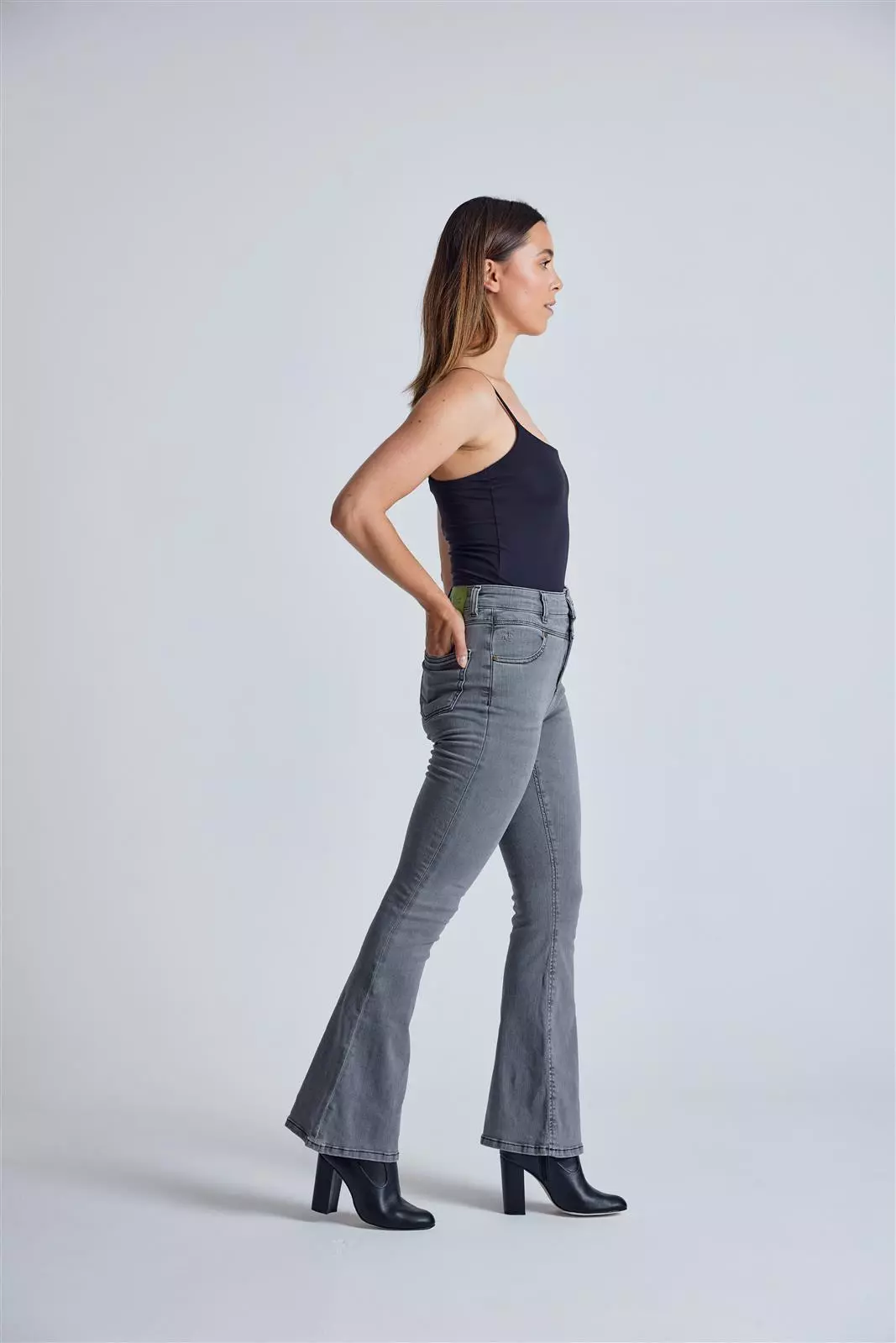 Flax and Loom Ecom photography9167.JPG Schlaghose High Waist Skinny Modell: Mavis