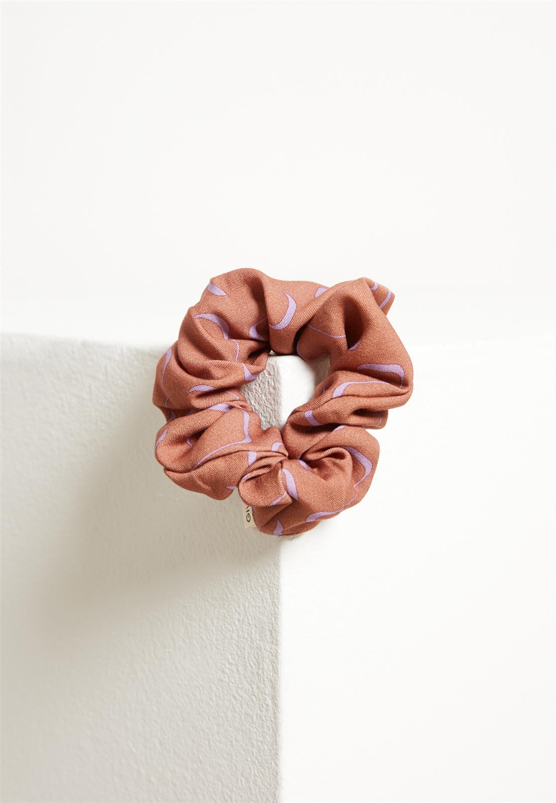 Tencel Scrunchie Modell: Sina